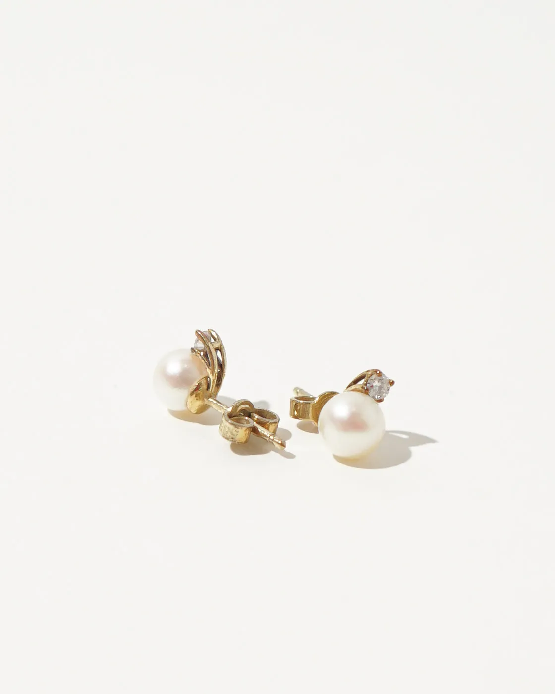 14k Gold x Diamond & Pearl Earrings