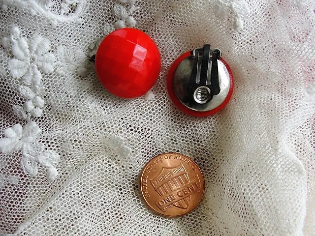 1950s DAZZLING Faceted Red Glass Vintage Clip On Earrings Vintage Costume Jewelry Collectible Jewellery