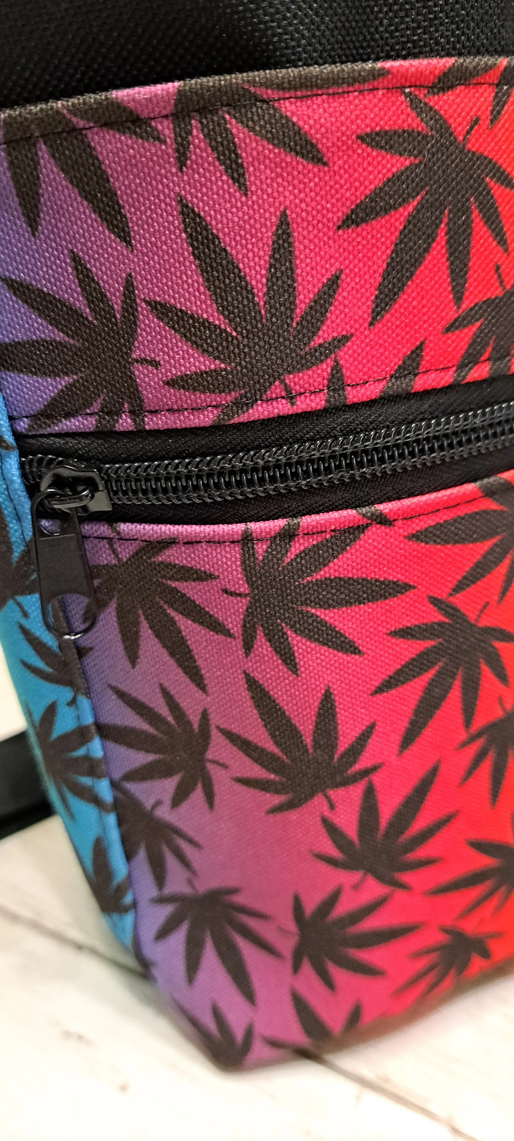 420 leaf water bottle bag