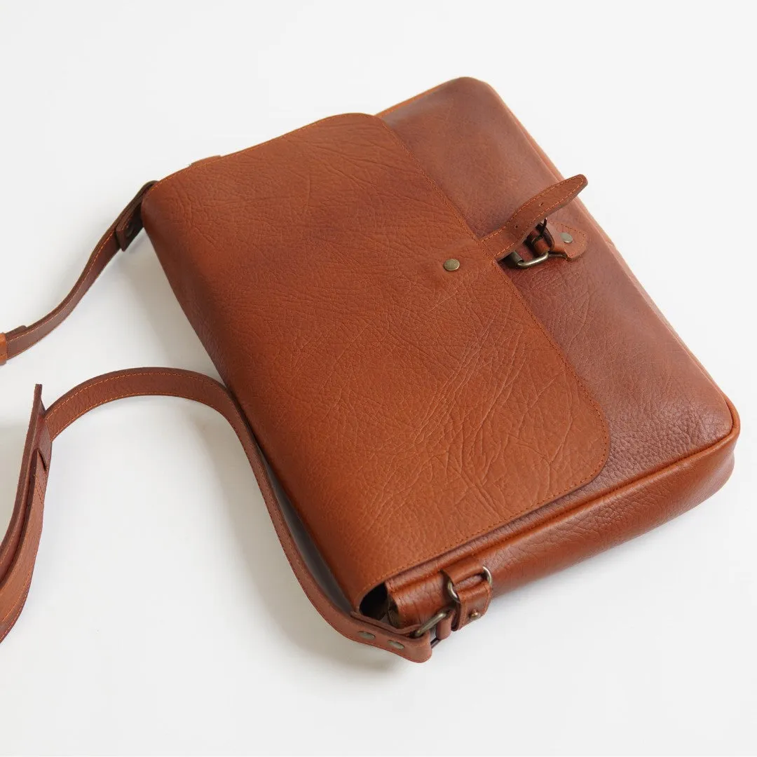 Classic Messenger - Rust Brown