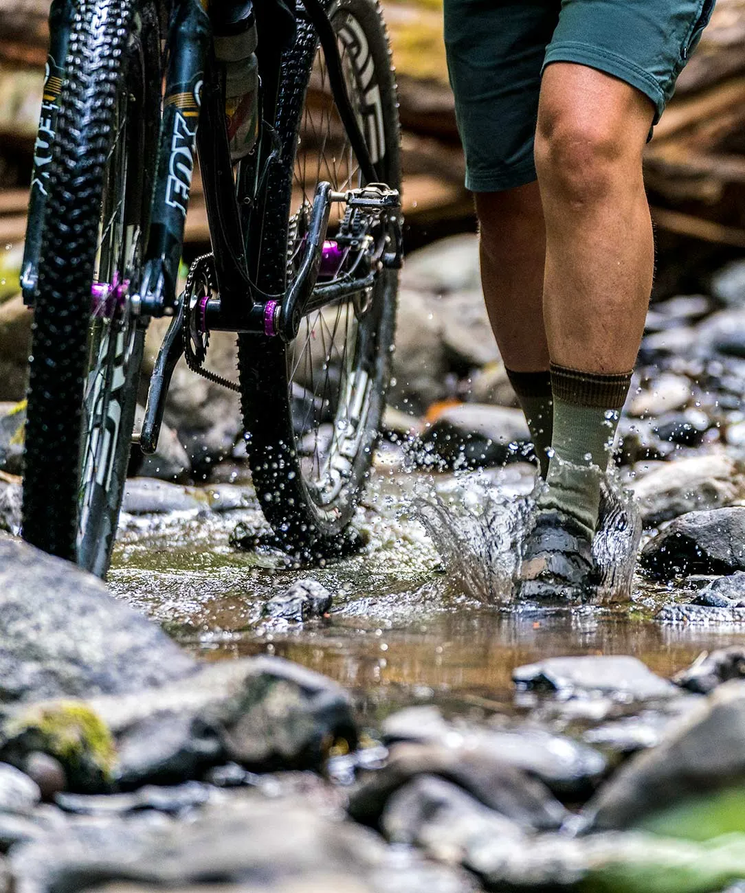 Cross Point Waterproof Socks: Mountain