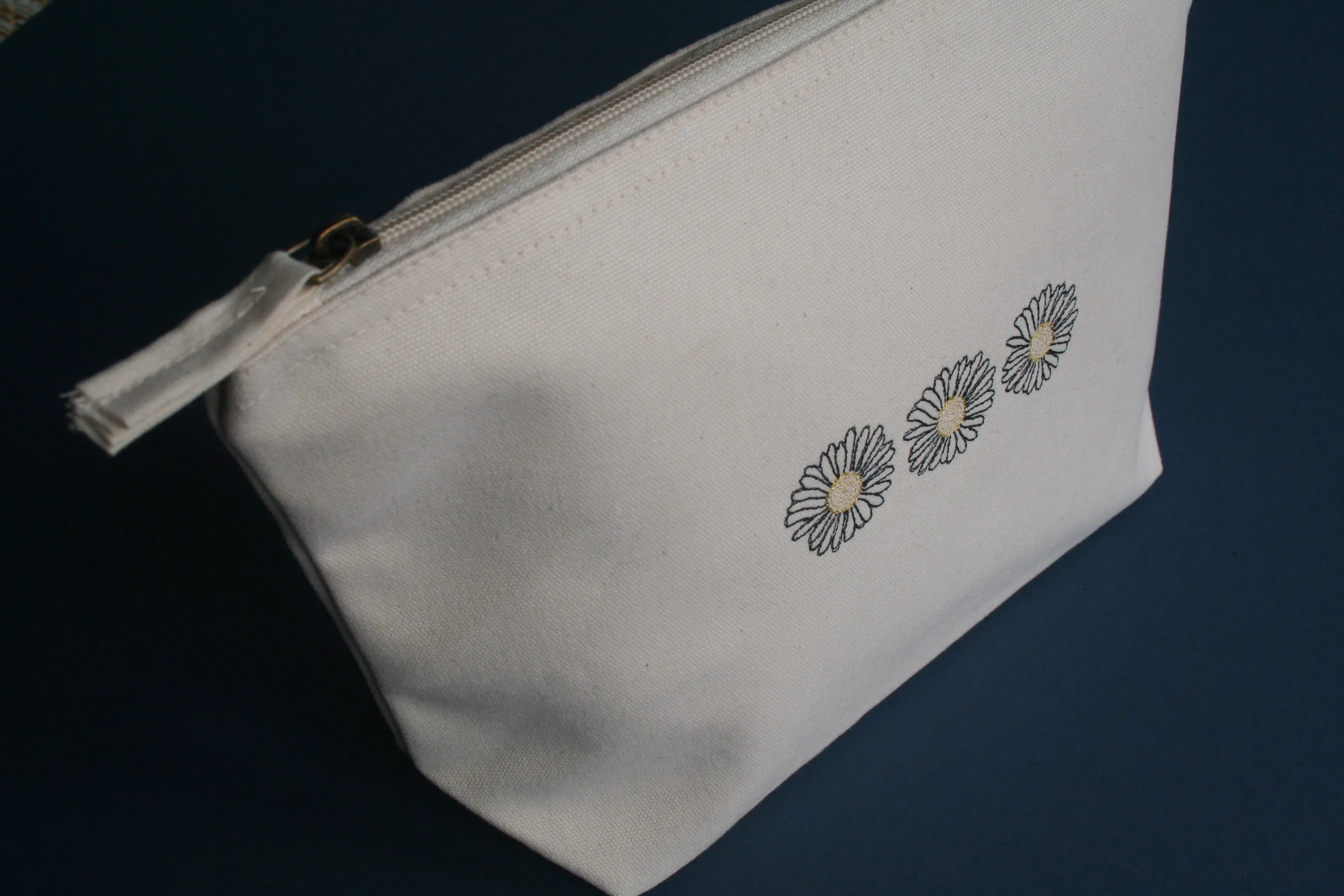 Daisy Makeup Bag