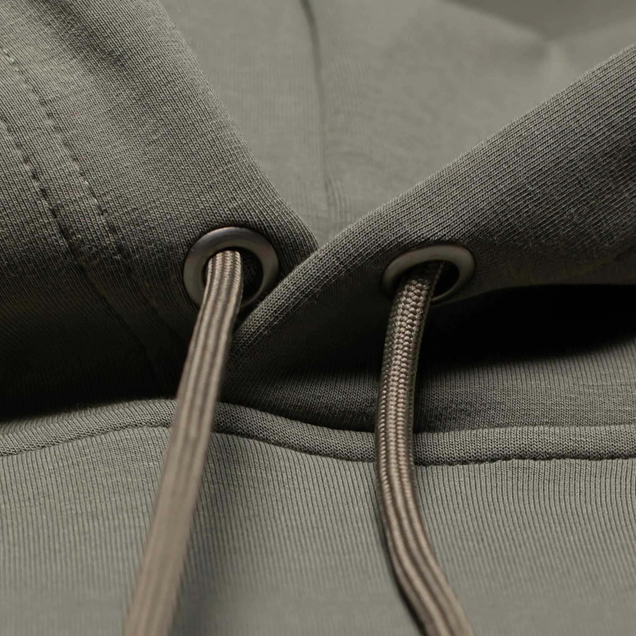 Lightweight ESSENTIAL Hoodie