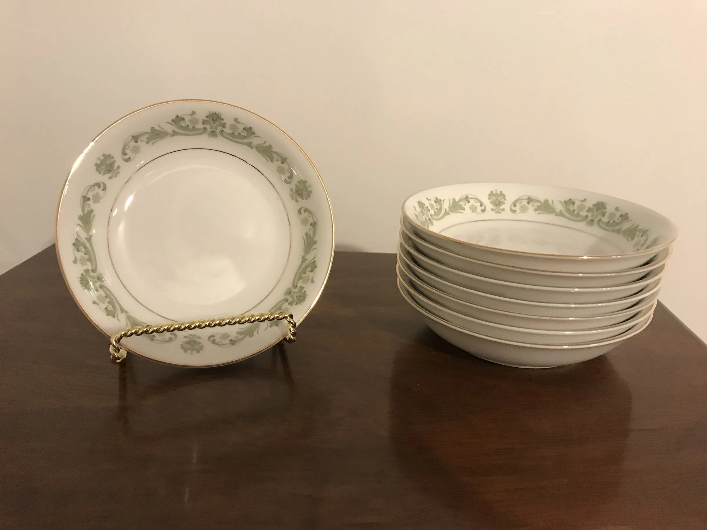 <€€* Vintage China STYLE HOUSE CONTESSA Set Variety of Pieces Retired