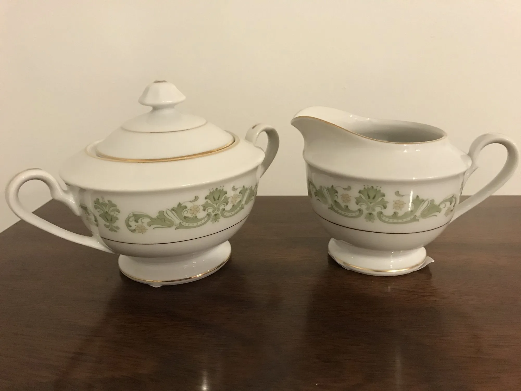 <€€* Vintage China STYLE HOUSE CONTESSA Set Variety of Pieces Retired