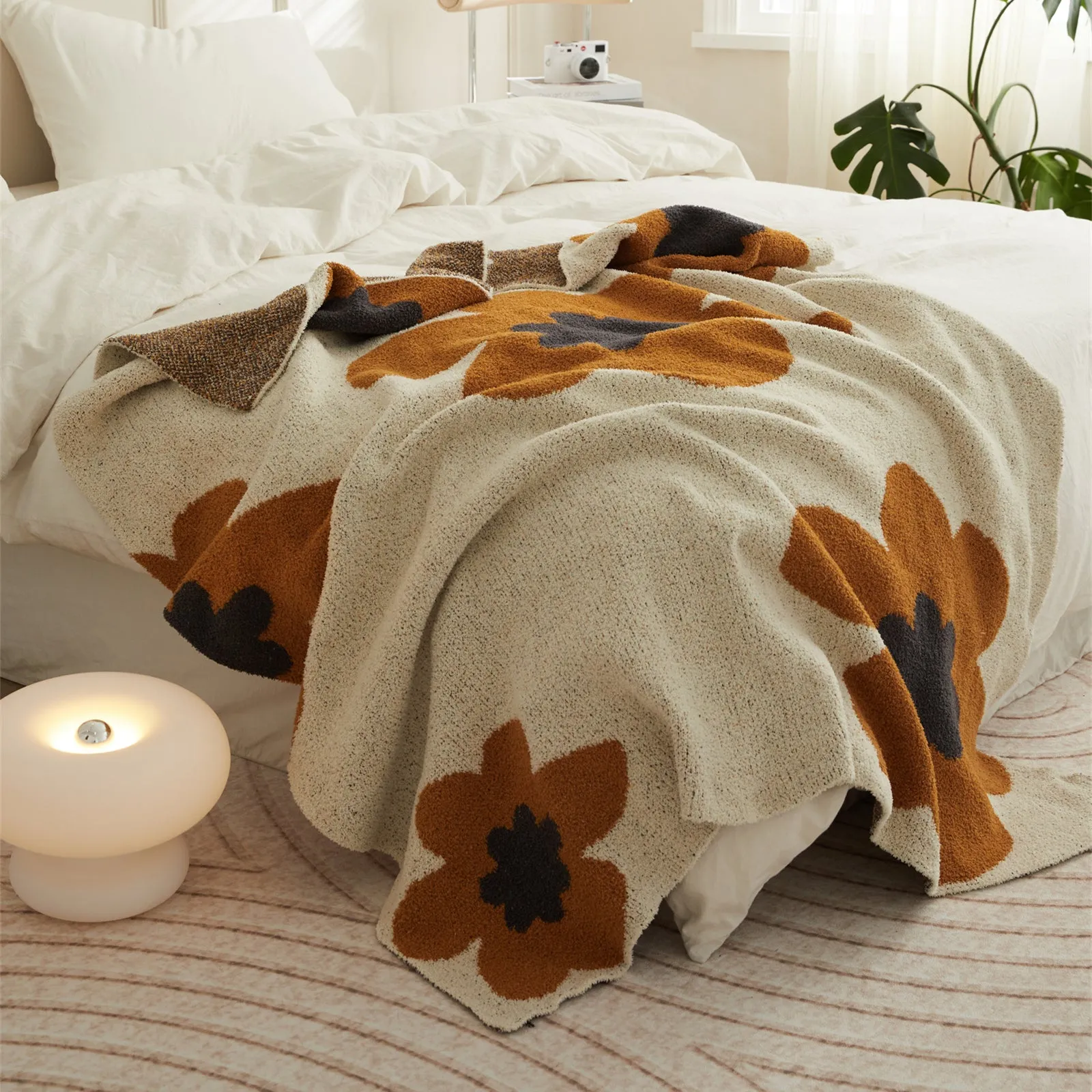 Microfiber Flower Throw-C