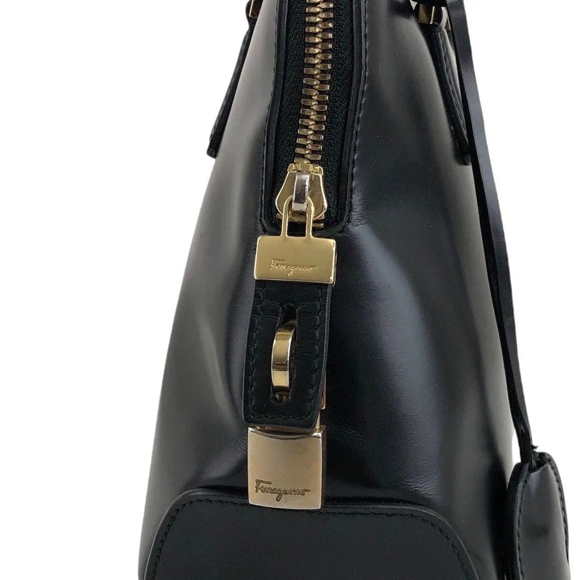 Salvatore Ferragamo Gancini Padlock Handbag Black Vintage dckiph