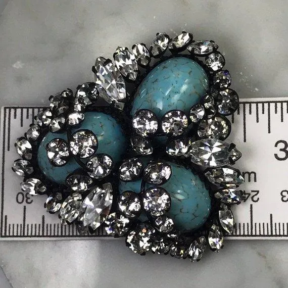 Vintage Hattie Carnegie Brooch. Rhinestone and Faux Turquoise Eggs in the Nest Brooch.