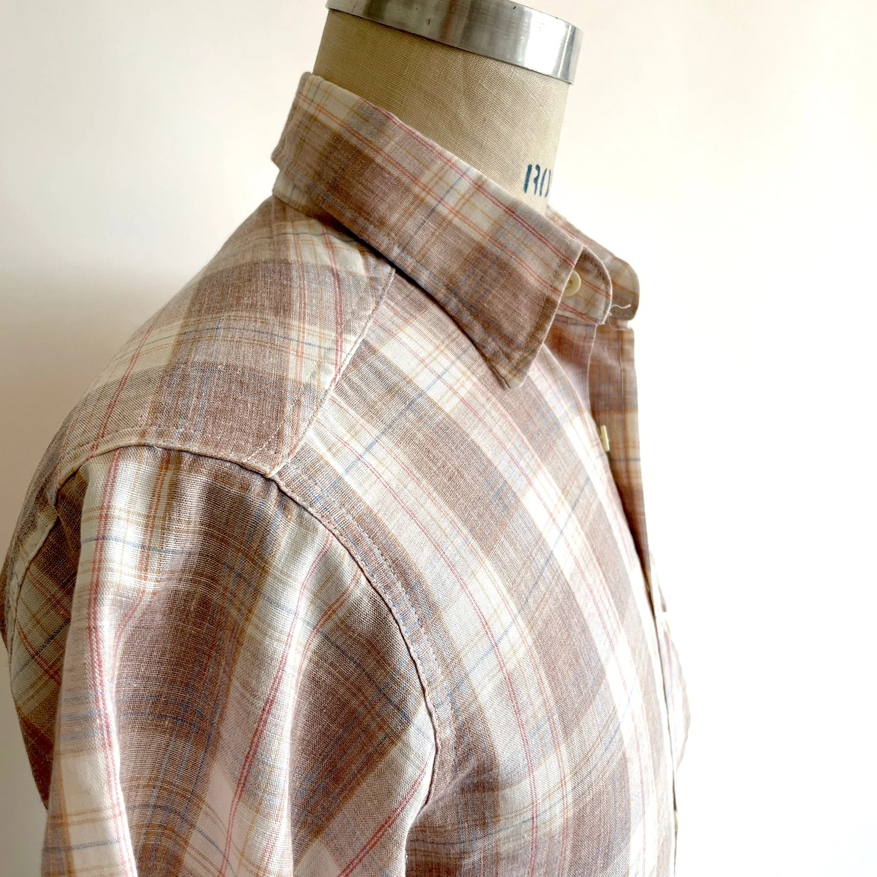 Vintage Levi's khaki plaid s/s shirt